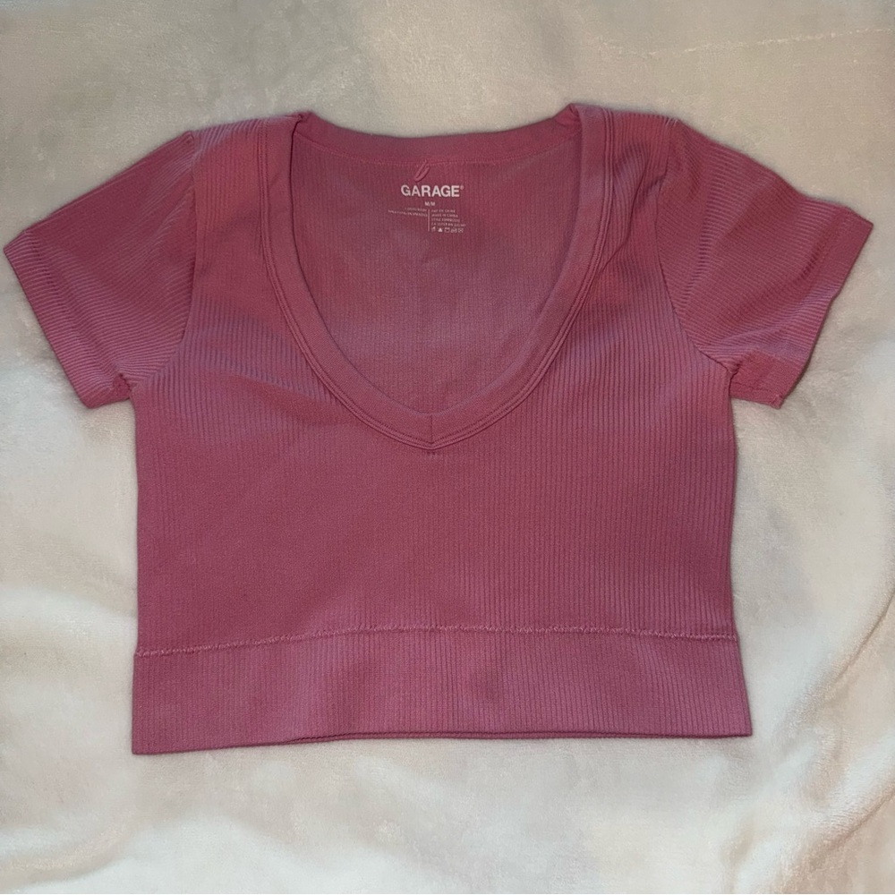 Garage Women's Pink Ribbed Top size medium